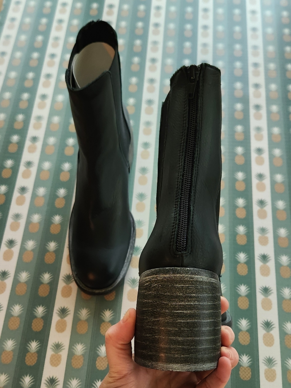 Free People Essential Chelsea Boots - Picture 5 of 8